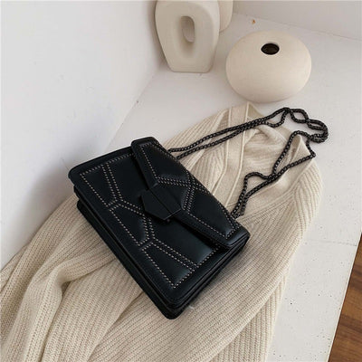 Elegant and Minimalist Korean Shoulder Bag