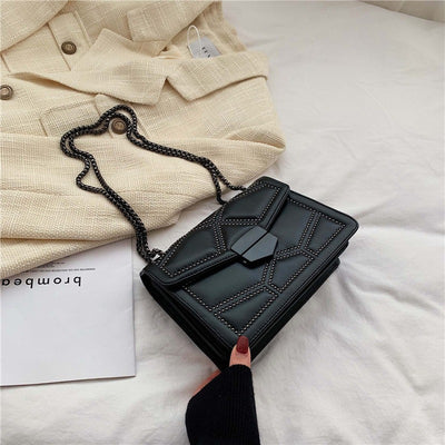 Elegant and Minimalist Korean Shoulder Bag