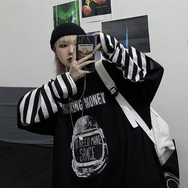 T Shirt Coréen Rocking Money Noir