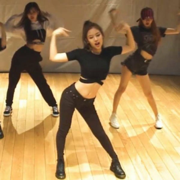 Crop Top Blackpink