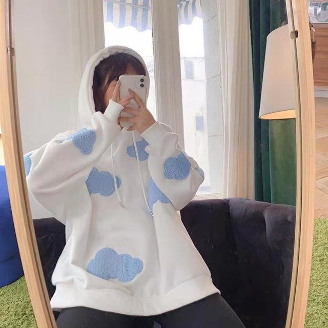 Sweat à capuche nuages - KoreanxWear